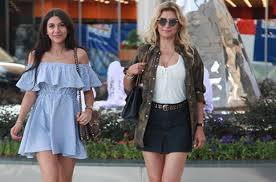 Tuğba altıntop 1996 senesinde katıldığı miss turkey yarışmasını kazanmış ve adından söz ettirmeyi başarmıştır. Tugba Altintop Cocuklarina Kavustu Magazin Haberleri