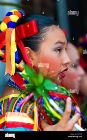 Art museum santa barbara teen group hi-res stock photography and images