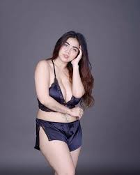 Renna Dyana - 70 porn photo