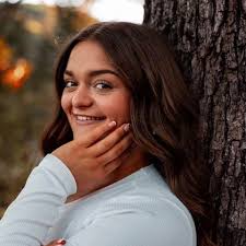 Hey I am jordan hilton, I am from Prescott Az. I'm not 100% committed to  Marshall. I love to workout, shop, and go out, and have a chill night in.  I'd be