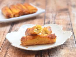 Banana And Cream Cheese Spring Rolls Recipe Spring Rolls Banana Recipes Banana Spring Rolls