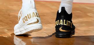 The blue colorway features speckling inside the airbag and the grey colorway features an all red one. The 15 Best Lebron 15 Colorways Of 2017 18