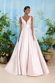 Senza spalline semplice a terra organza abiti da sposa colorati 9 feb 2015 abiti da sposa sono diventate semplice al giorno d. Vestiti Da Sposa Semplici Atelier Eme Una Collezione Romantica E Sognante