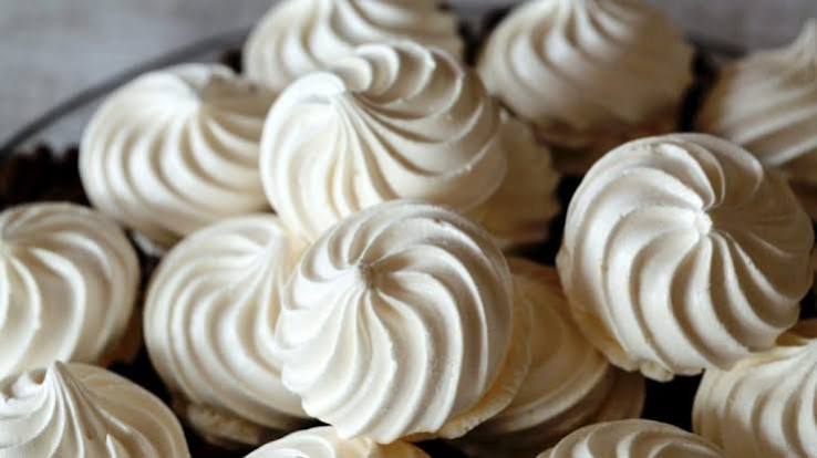 Moya Meringues