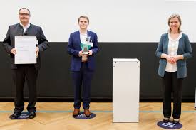 Eleonore gewessler, ba, bundesministerin für klimaschutz, umwelt, energie, mobilität, innovation und technologie 10:35 podiumsdiskussion i vizerektorin dr.in michaela fritz, medizinische universität wien Umweltmanagement Preis 2020 Auszeichnung Fur Umweltfreundliche Betriebe Bmk Infothek