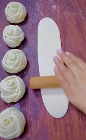 Pin Di Safinaz Su Figurnaya Vypechka Pirogi Blyuda Iz Hleba Video Nel 2020 Ricette Dolci Ricette Di Cucina Lavoretti Cibo