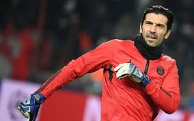 Den tiefpunkt erlebte buffon nach eigenem bekunden im alter von 25 jahren, als er seinen damaligen torwarttrainer ivano bordon vor. Psg Torhuter Gigi Buffon Litt Unter Depressionen