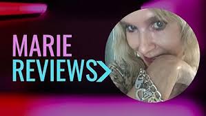 Amazon.com: GUESS "Basic" Gold Graffiti Logo Heart Toggle Charm Bracelet:  Clothing, Shoes & Jewelry