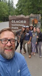 While we travel all over the country we meet so many fantastic people! As a  family