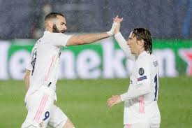 Luka modric (real madrid) left footed shot from the centre of the box to the top left corner. The Three Successes And The Two Errors Of Real Madrid In Their Comeback Against Villarreal 2 1 Ruetir
