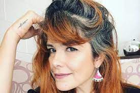 See more of samara felippo on facebook. Samara Felippo Fala Sobre Processo De Aceitar O Cabelo Grisalho Estereosom Fm