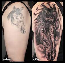 Die vorlager war ein pre andalusier (glaube ich), ein rappe. Robertoalejandr Cover Up Pferd Tattoos Von Tattoo Bewertung De