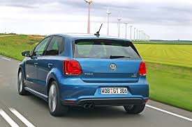 This compact hatchback is powerful, fast and sporty for its small size. Vw Polo Blue Gt Fahrbericht Bilder Autobild De