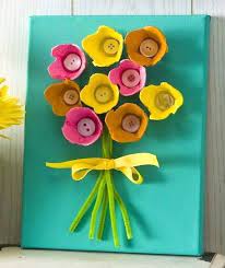 Et quand les fleurs sont sèches, on. Inspi Diy Avec Des Boite A Oeufs Bricolage Printemps Bricolage Fete Des Meres Boite A Oeuf