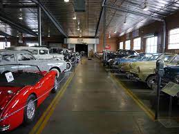 The lascm has one of the world's largest collection of genuine survivors from the 1960's classic era, built and raced by the best of the best. Los Angeles Car Museums And Attractions For Auto Buffs