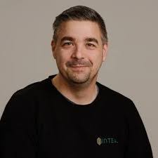 Jonathan Lindblom's Instagram, Twitter & Facebook