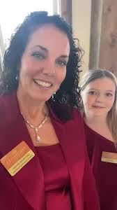 20 minutes till showtime!