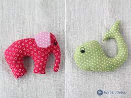 Die jeweils kürzeste seite lässt du. Diy Stofftiere Nahen Mit Oder Ohne Rassel Kleine Geschenkidee