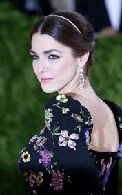 How vintage jewellery brings old-time glamour to the red carpet