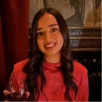 90+ perfiles de «Ria»