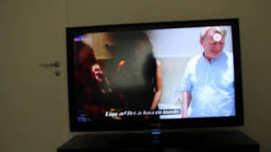 When i turn my tv on it flicks in and out of picture with half the screen going black and it makes a pop sound when it does go black. How To Fix Your Lcd Tv Half Screen Youtube