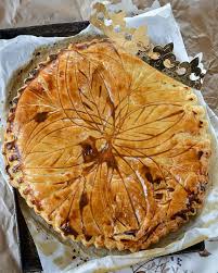 Galette Des Rois Choco In 2020 Easy Puff Pastry Desserts Food