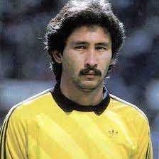 Pelota - PABLO LARIOS (1960-2019) Pablo Larios Iwasaki (🇲🇽 Zacatepec,  Morelos, México; 31 de julio de 1960 * 🇲🇽 Puebla, Puebla, México; 31 de  enero de 2019), súper leyenda de la portería