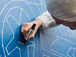 1 Million Mal C Klasse Wir Ersetzten Fotos Von Autos Und Menschen Durch Viele Kleine Schwarze Punkte Die 15 Plakatwande Plakatwand Das Kleine Schwarze Design