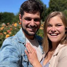 If a tiki drink was actually a vegan tofu bowl it'd probably be this👆