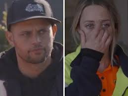 Dancer in a tizz over wig frizz