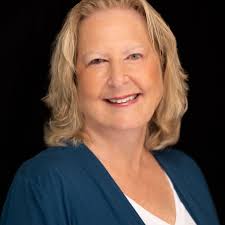 Fredericksburg city Agents, 166 Compass Real Estate Agents