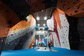 7 of the best climbing gyms in america