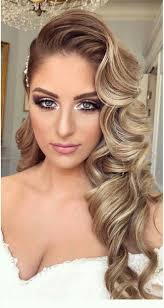 30 The Best Wedding Hairstyles Half Updo With Veil Fonts 2020 11 In 2020 Wedding Hairstyles Medium Length Long Hair Styles Hair Styles