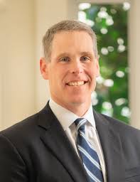 Cape Cod 5 Hires Adam Earle as Commercial Loan Officer