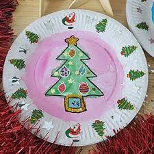Comment fabriquer un calendrier de l'avent dans un cintre et de petits sachets colorés cachant de activité de noël à réaliser en deux temps, trois mouvements. Bricolage Noel Maternelle Avec Tete A Modeler