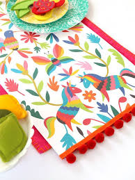 Free Printable Otomi Table Runner Wall Hanging From Damask Love Mexican Table Runner Table Runners Wedding Otomi