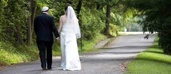 Why that is is evident in the text. 8 Meaningful Jewish Marriage Vows And Rituals