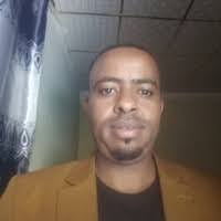 Abdi Osman's Instagram, Twitter & Facebook