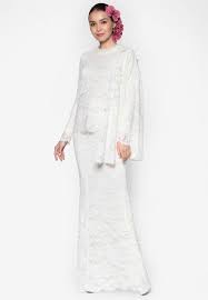 Baju kebaya moden bewarna putih. Tuberose Lace Kurung 1 Nikah Outfit Nikah Dress Wedding Dresses Lace