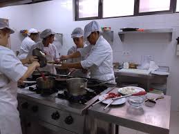 Cursos internacionales de la usal imparte cursos de español para extranjeros y de idiomas a españole. Nuevos Cursos De Formacion Laboral En Operaciones De Cocina Y Restaurante Caritas Salamanca