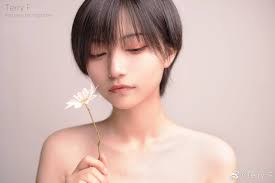 shuai ying ying 帅嘤嘤 シェイ イン イン おしゃれまとめの人気アイデア pinterest shiozawa kan ボーイッシュ 女の子 ショートヘア 女の子 ショートヘア 可愛い