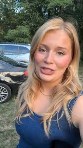 Happy St Patricks Day 🍀🇮🇪 Here is 'Dreams' from The Cranberries. Also a  nod to Dolores O' Riordan the voice behind this incredible song 🌟