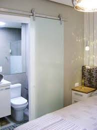 Apartamentos Pequenos 320 Projetos De Profissionais De Casapro Apartamentos Pequenos Porta De Correr Banheiro Banheiros Modernos