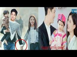 One of the hottest actors in the korean entertainment scene right now is definitely none other than park bo gum. Happy Family Park Bogum And Kim Yoo Jung So Married They Have Son Handsome Youtube In 2021 Family Park Kim Yoo Jung Handsome