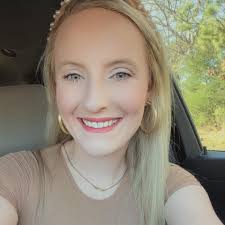 Recommendations for a good hair salon in the area