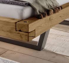 Holz bett selber bauen mit neueste holzbett selber bauen labandcraft von bett aus balken bauen bild. Schwebebett Mit Massiven Vollholz Balken Aus Wildeiche Darica