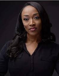 Mia Hunt's Instagram, Twitter & Facebook