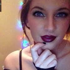 Heather Dearing's Instagram, Twitter & Facebook