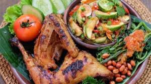 Ayam panggang adalah sajian lezat dan sehat yang dapat membuat anda ketagihan dengan cepat. Benarkah Membakar Dan Memanggang Ayam Lebih Sehat Ini Penjelasannya
