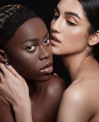 Make-up Artist Sapphire Shen Gets Creative Every Christmas